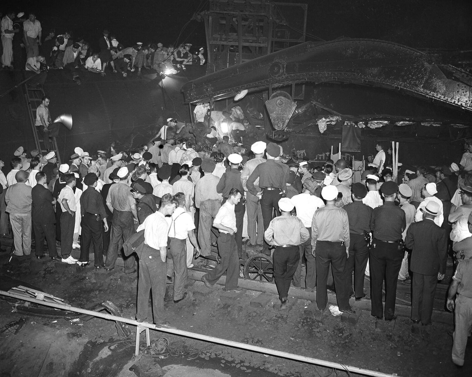 1943: Train Crash